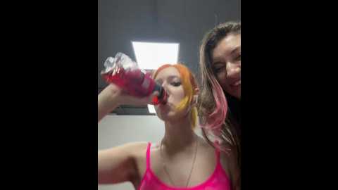 Media: mooonreal Stripchat 2024-12-13 05:57:00