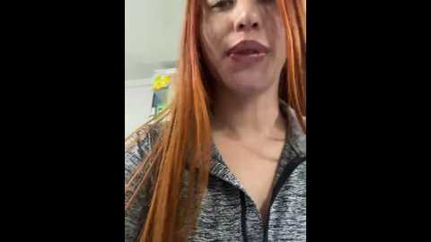 Media: roouse Stripchat 2024-12-13 01:21:00