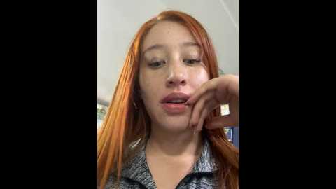 Media: roouse Stripchat 2024-12-13 01:42:00