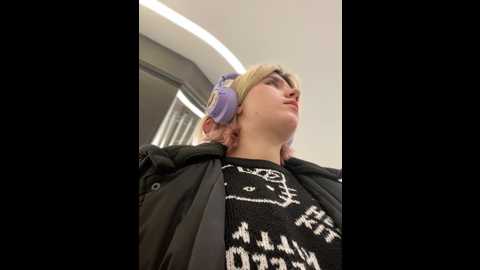 Media: baby__naughty Stripchat 2024-12-14 17:13:00