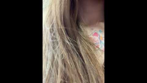 Media: cherry____pie Stripchat 2024-12-14 20:57:00