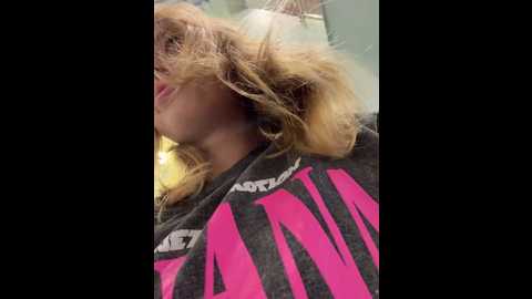 Media: enjoy_my_beauty Stripchat 2024-12-14 06:26:00
