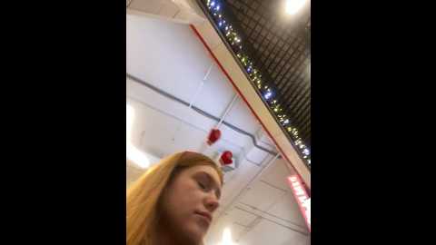 Media: honey___hot Stripchat 2024-12-14 17:03:00