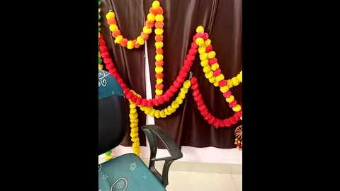 Media: husa_malika Stripchat 2024-12-14 07:56:00