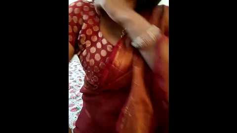 Media: kaamuk_shweta Stripchat 2024-12-14 07:17:00