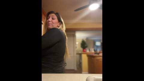 Media: littlemisseeve Stripchat 2024-12-14 07:14:00