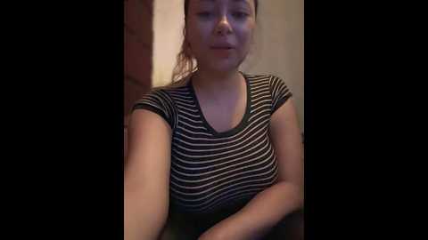 Media: seraphine23 Stripchat 2024-12-14 00:04:00