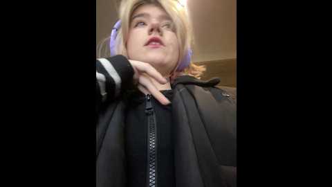 Media: baby__naughty Stripchat 2024-12-15 14:32:00