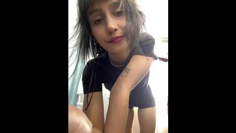 Media: bigbabykiki Stripchat 2024-12-15 14:49:00