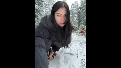 Media: clairewntr Stripchat 2024-12-15 15:18:00