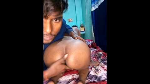 Media: hoty_couples Stripchat 2024-12-15 01:13:00