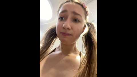 Media: lia__love Stripchat 2024-12-15 14:13:00