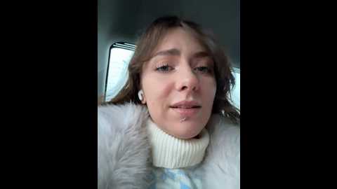 Media: mariid Stripchat 2024-12-15 12:33:00