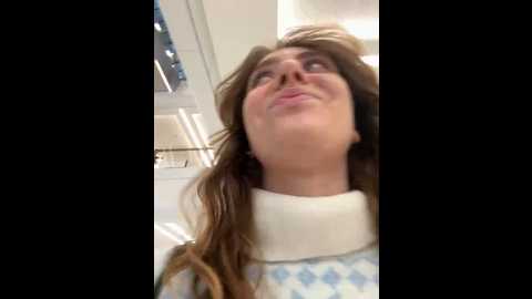 Media: mariid Stripchat 2024-12-15 12:57:00