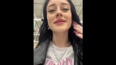 Media: melissa_crazy Stripchat 2024-12-15 16:03:00