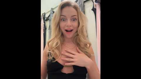 Media: melissa_grr Stripchat 2024-12-15 10:29:00
