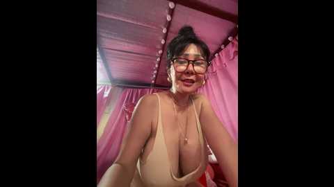 Media: sweetieme Stripchat 2024-12-15 08:11:00