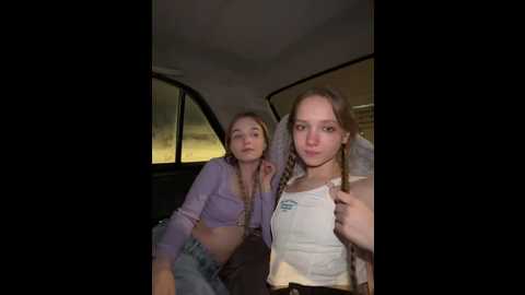 Media: baby_tiny Stripchat 2024-12-16 00:01:00