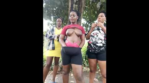 Media: broan_me Stripchat 2024-12-16 11:30:00