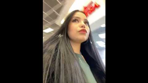 Media: chloe__moon Stripchat 2024-12-16 14:23:00