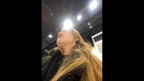 Media: honey___hot Stripchat 2024-12-16 13:33:00