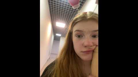 Media: honey___hot Stripchat 2024-12-16 18:49:00