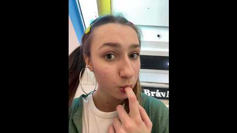 Media: lia__love Stripchat 2024-12-16 14:36:00