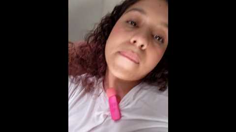Media: shara_dreams Stripchat 2024-12-16 15:13:00