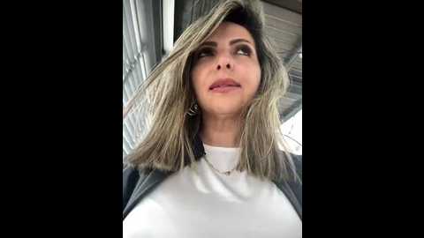 Media: _abril_office1 Stripchat 2024-12-17 18:35:00