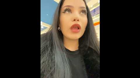Media: chloe__moon Stripchat 2024-12-17 14:00:00