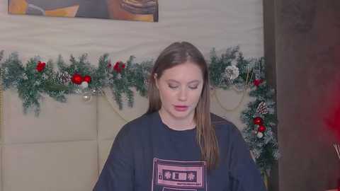 Media: chloemarsch Stripchat 2024-12-17 09:30:00