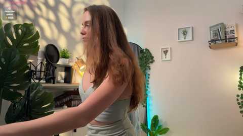 julie_rhodes @ stripchat on 20241217