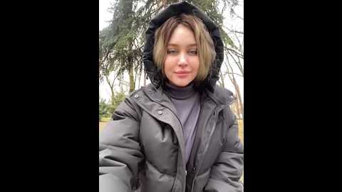 Media: kikiwatson Stripchat 2024-12-17 09:59:00