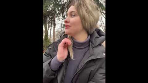 Media: kikiwatson Stripchat 2024-12-17 10:14:00