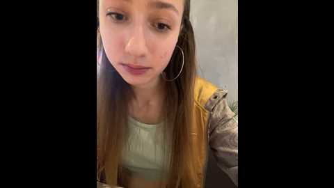 Media: lia__love Stripchat 2024-12-17 16:38:00
