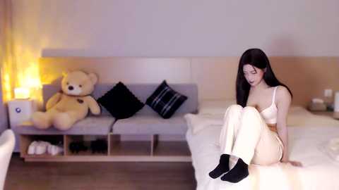 Media: lucky_baby Stripchat 2024-12-17 15:57:00