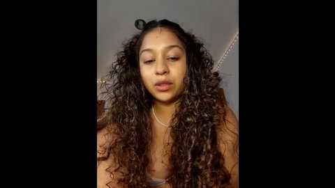 Media: shara_dreams Stripchat 2024-12-17 05:36:00