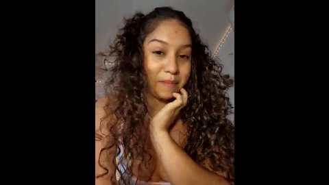 Media: shara_dreams Stripchat 2024-12-17 05:46:00