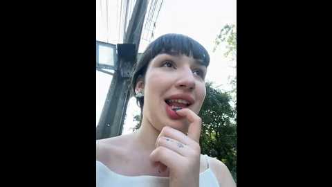 Media: sophie_avory Stripchat 2024-12-17 08:58:00
