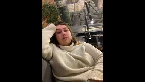 Media: suziemurray Stripchat 2024-12-17 14:11:00