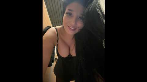 Media: tisha_busty Stripchat 2024-12-17 13:49:00
