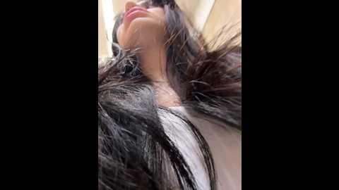 Media: wet__bunny Stripchat 2024-12-17 10:28:00