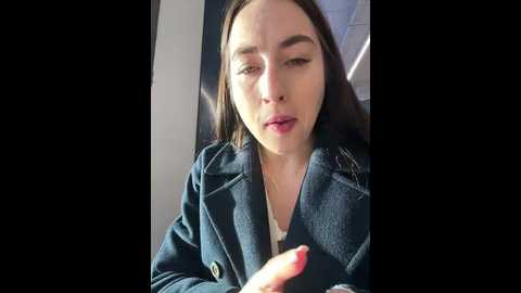 Media: holly_play Stripchat 2024-12-18 09:30:00