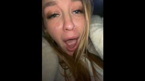Media: sweet___emily Stripchat 2024-12-18 19:37:00