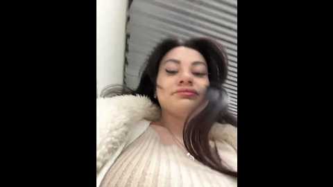 Media: wet__bunny Stripchat 2024-12-18 10:29:00