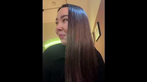 Media: asian_asami Stripchat 2024-12-19 12:49:00