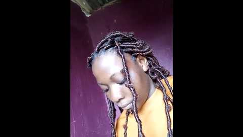 Media: broan_me Stripchat 2024-12-19 10:41:00