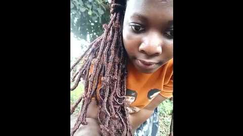 Media: broan_me Stripchat 2024-12-19 13:45:00