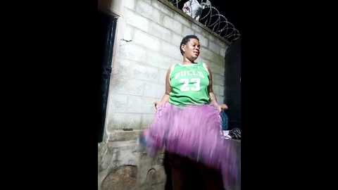 Media: broan_me Stripchat 2024-12-19 16:44:00