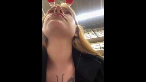 Media: honey___hot Stripchat 2024-12-19 16:47:00